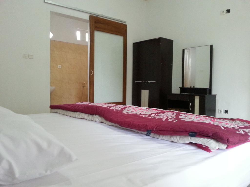 Krisna Homestay Kuta  Δωμάτιο φωτογραφία